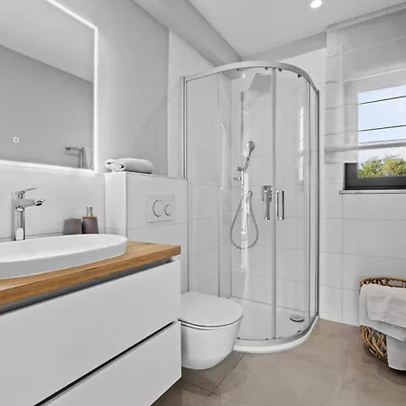 Luxury Luma Villa *